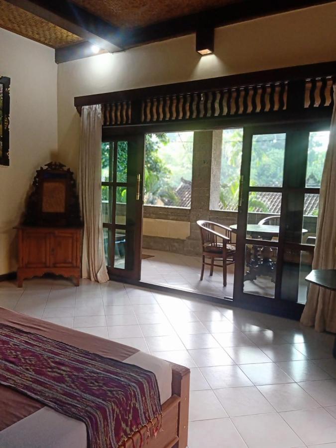 Family Guest House อูบุด ภายนอก รูปภาพ
