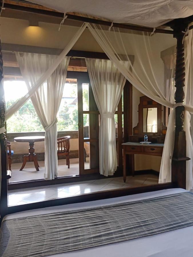 Family Guest House อูบุด ภายนอก รูปภาพ